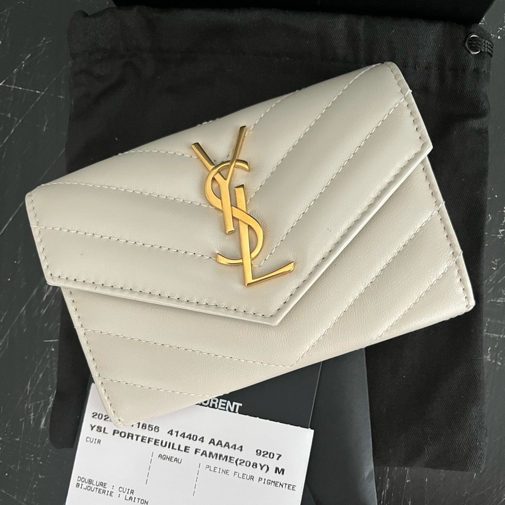 Saint Laurent Quilted Leather Card Holder Wallet - Picture 6 of 16